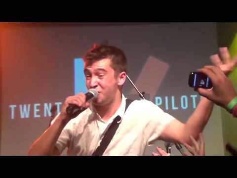 Fetus twenty one pilots performing Slowtown - Live at The Underground (2011)