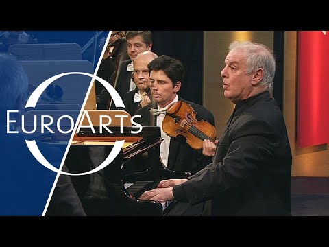 Daniel Barenboim: Beethoven Piano Concerto No. 1 in C major Op. 15: Largo (Movement 2)