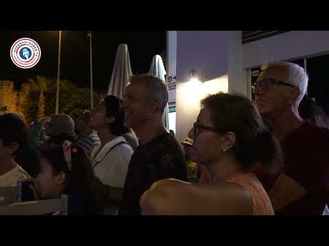 Balıkçılar Meydanı'nda Mehtap Meral'den muhteşem sahne performansı