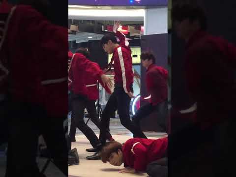 150918 Fancam Pon Devotion cover wannaone - Light @showDC