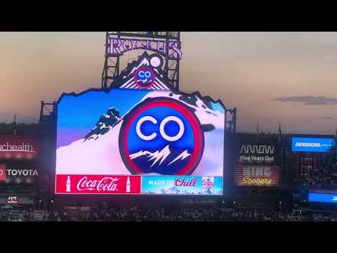 2023.07.15 Fan runs on field during Yankees-Rockies