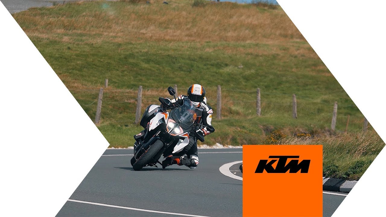 La KTM 1290 Super Duke GT en el TT.