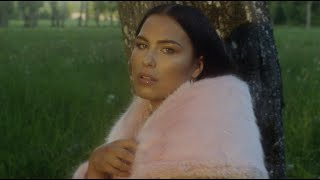 Molly Hammar – Blossom (Official Music Video)