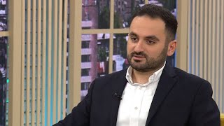 Առավոտ լուսո (weekend). Հովհաննես Մովսիսյան