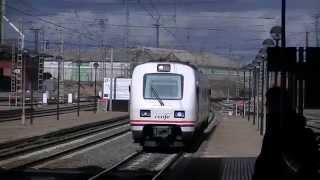 preview picture of video 'Renfe 594.013 llegando a Medina del Campo'