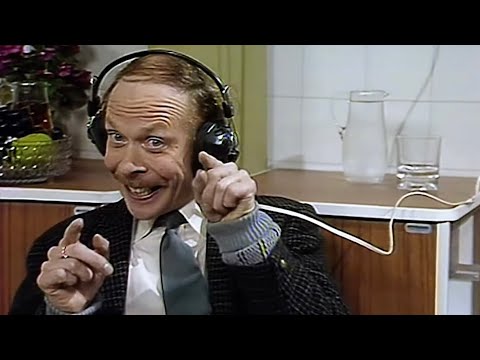 George & Mildred - S05E02: In Sickness and in Health (1979)