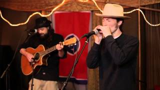 The Howlin' Brothers - Boogie (Live in Nashville)