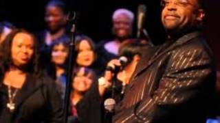 Kurt Carr "Gimme Some Room So I Can Praise Him!!!"