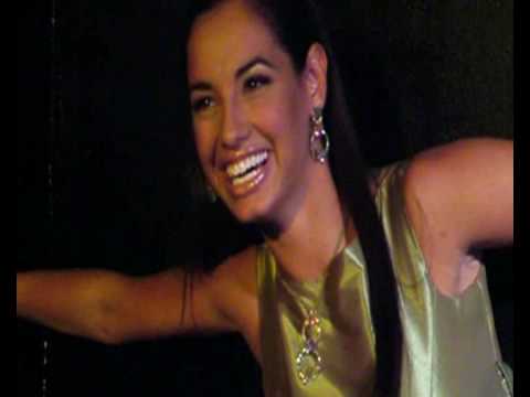 Clichè backstage autunno/ inverno 2008/2009 con Francesca Chillemi