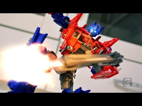 Transformers Stop Motion review - Evasion Optimus Prime