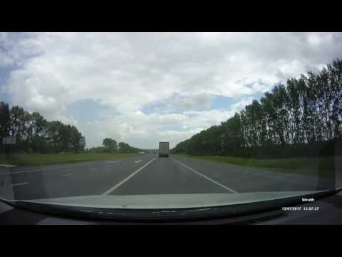 Оба улетели в кювет