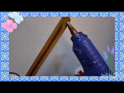 Making flowers 🌷 for the flower vase