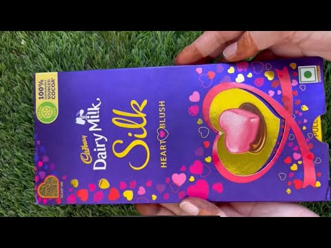 What’s in Dairymilk Silk Heart Blush ♥️💙