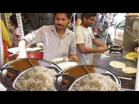 PAPAJI DA DHABA - Rajma Chawal & Chhole Chawal @ 30 rs - Amritsar Street Food