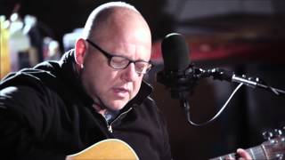 Frank Black performs &quot;Headache&quot;