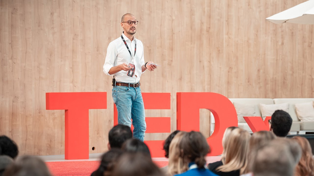 Humanizing urban planning for beautiful cities | Stefano Cozzolino | TEDxMitte