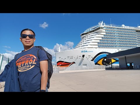 Discover inside The Luxury Cruise Ship!!