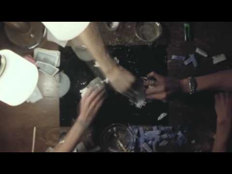 Videoclip de She's Like Heroin — System of a Down