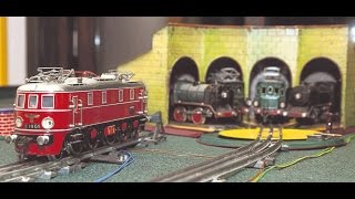 preview picture of video 'Blech-Eisenbahn: Historische Modelle in Hofgeismar'