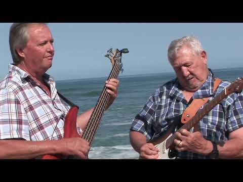 DIE OU KITAAR IS NAG - Boeremusiek op wiele orkes