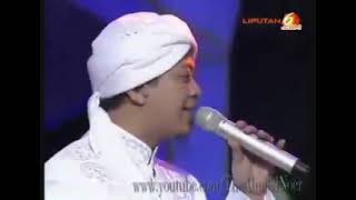 Download lagu Opick Feat Melly Goeslaw - Takdir (Konser Tribute To Almarhum Uje) mp3