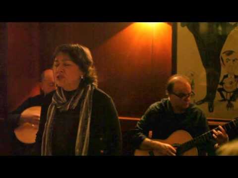 Fado, Marta Pinto, "Túnica negra"