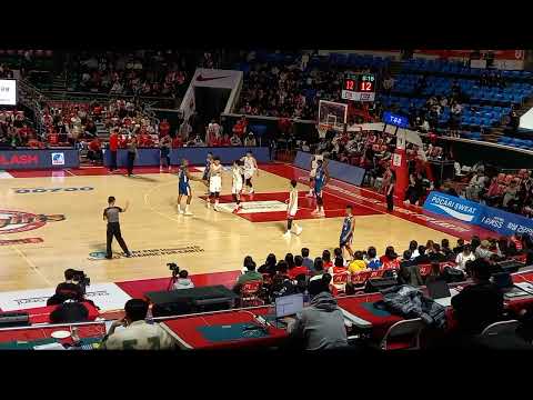 Highlight 1:48 - 1:53 from EASL live! seoul sk knights v meralco bolts