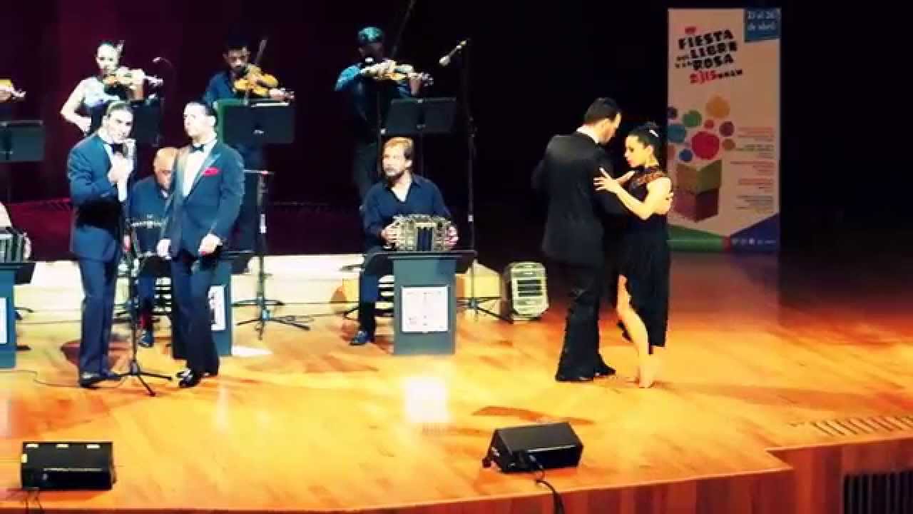 Video thumbnail for Dennys Fernandez & Gabriela Carmina interpretan Me juego por vos