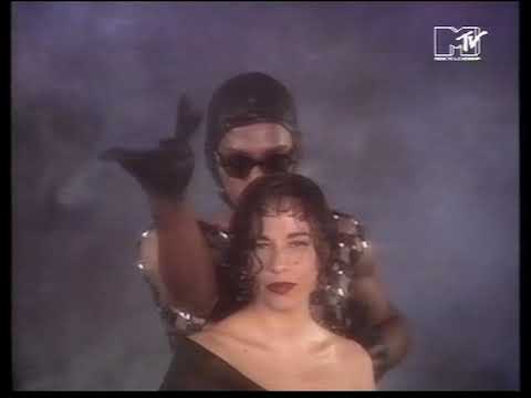 Sueño Latino by Sueño Latino with Manuel Goettsching performing E2-E4 (Official Video)