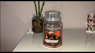 Yankee Candle Review: Christmas Memories