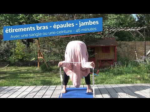 étirements avec une sangle/ceinture
