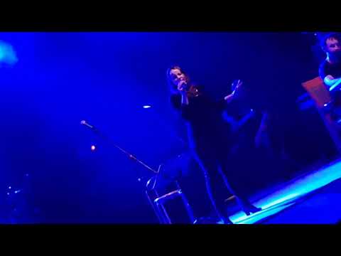 Kutná Hora - Lucie Zemanová / Lásko voníš dešťem (cover)