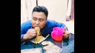 Download lagu Story WA Buka Puasa Lucu Polll😂😂😂 mp3