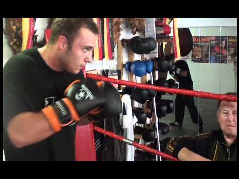 Dennis Ronert bereitet sich auf WM-Kampf vor