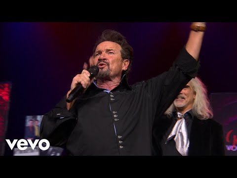 Heartbreak Ridge And New Hope Road (Live At Bon Secours Wellness Arena, Greenville, SC/...
