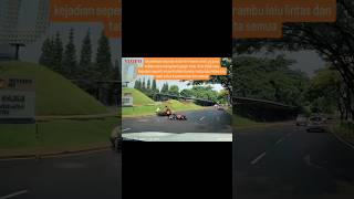 Download lagu Kecelakaan sepeda motor karena melawan arah.Lokasi depan digital hub, BSD Barat #short mp3 Download lagu Kecelakaan sepeda motor karena melawan arah.Lokasi depan digital hub, BSD Barat #short mp3