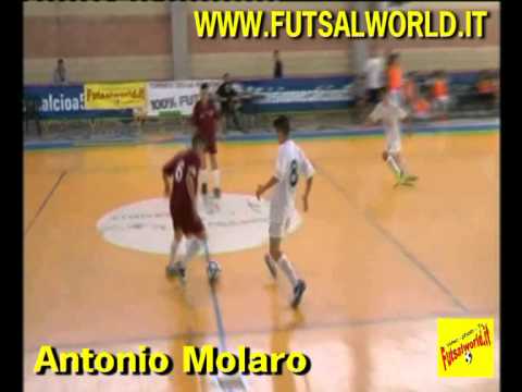 ..... TUNNEL !!! . . . Antonio Molaro (Napoli C5)