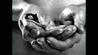 Gigi D&#39;Alessio »-(¯’v’¯)-»    E&#39; Cosa &#39;e Niente