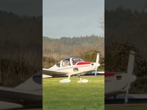 Grob 109B #airfield #avgeeks #planespotting #flying #aviation #pilot #aircraft #airliners #grob