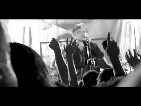 Morrissey There is a light that never go,s out @ vicar street sat 30 july 2011