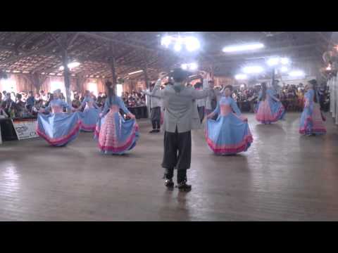 CTG Lanceiros de Santa Cruz - Grupo Juvenil. Rodeio de Nova Hartz 2015.