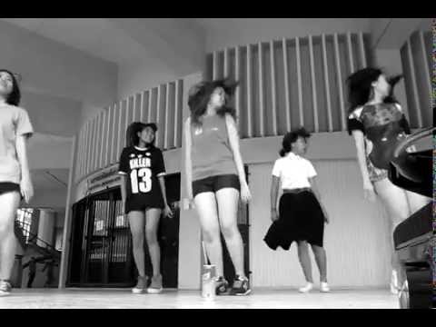 Crayon Blink(bar bar bar + Uh ee) dance prectice