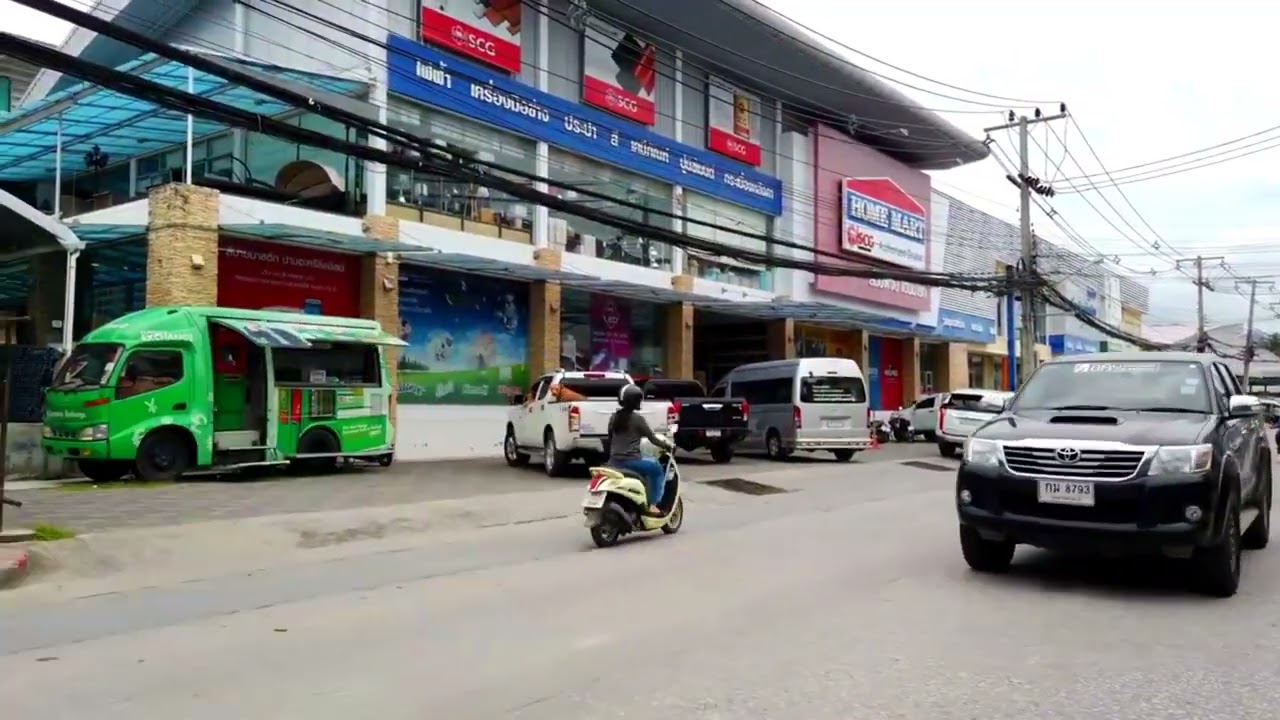 Beyond the Tourist Trail: Exploring Thongsala’s Authentic Streets (Walking Tour)