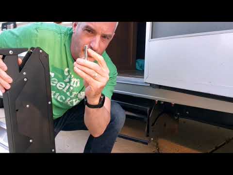 Installation and review of Morryde Quick Connect Step STP54-011H