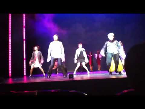 110205 Luna Legally blonde Curtaincall