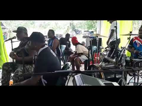 Sa laki taura- DA BLACK WINE BAND