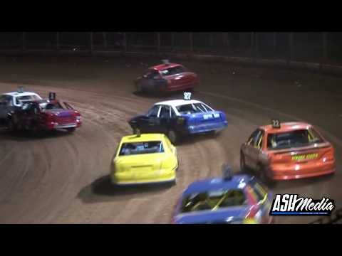 Street Sedans: 2008/09 Queensland Title - A-Main - Maryborough Speedway - 12.04.2009
