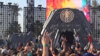 Kid Cudi - Red Eye ft. Haim at Coachella 2014 Weekend 2
