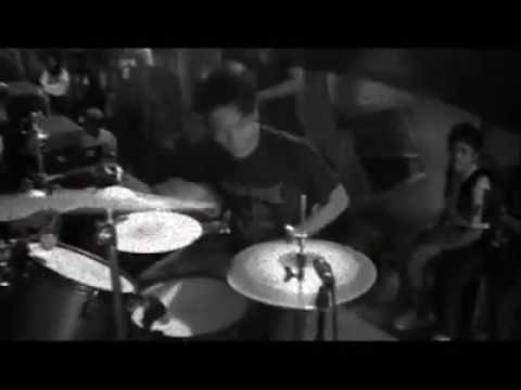 Cesar Punk - Tunduk Ditindas Atau Bangkit Melawan