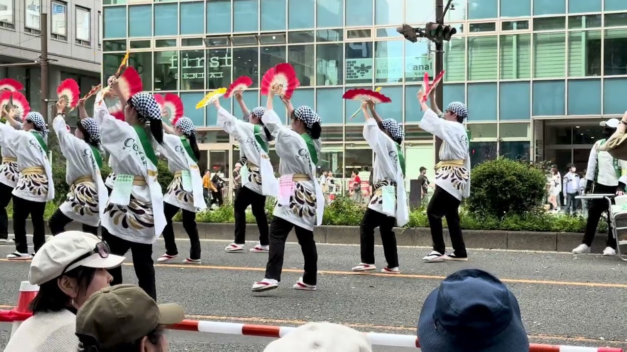 Witness the visuals of Aoba Matsuri Parade.